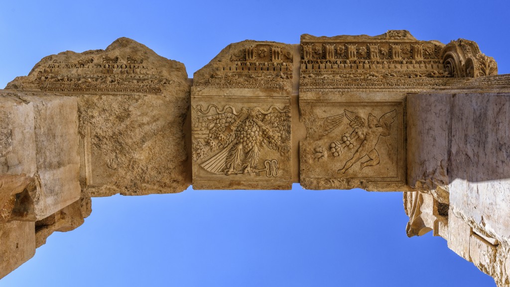 Key stone to the arch of Bacchus (Baalbek, Lebanon)